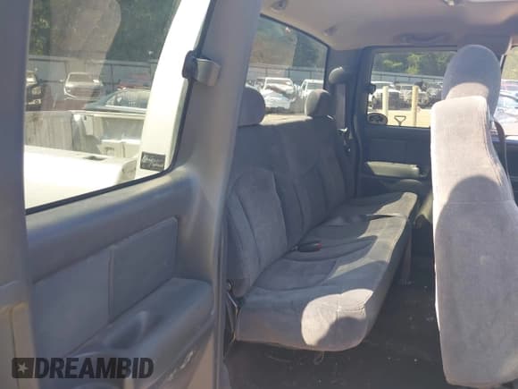 ✅ 2000 Chevrolet Silverado 1500 LS • VIN: 1GCEC19T2YZ291771 • Лот: 43213021. Опубликован ранее на IAAI с пробегом 212 385 миль. Бесплатный доступ к архиву аукционных продаж из США и подробный отчёт об истории автомобиля на DreamBid. Изображение 8.