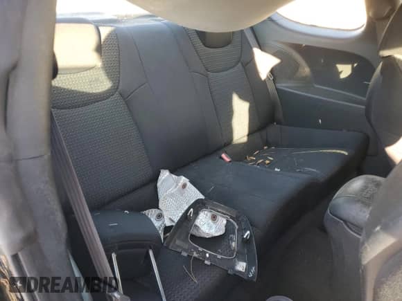 2012 Hyundai Genesis Coupe 2.0T с VIN KMHHT6KD0CU071706, выставлен на аукционе Copart как лот 87351664 с пробегом 164 381 миль миль и Списание • Salvage title. История ставок и продаж доступна на DreamBid. Изображение 10.