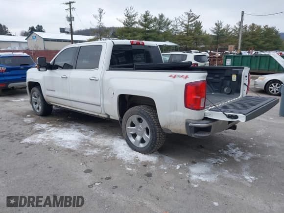 ✅ 2017 Chevrolet Silverado 1500 LTZ • VIN: 3GCUKSEJ7HG444797 • Lot: 43865776. Wystawiony na IAAI z przebiegiem 107 980 mil. Bezpłatny archiwum sprzedaży aukcyjnych z USA i szczegółowy raport historii pojazdu na DreamBid. Zdjęcie 3.