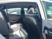 ✅ 2020 Hyundai Ioniq SE • VIN: KMHC65LD7LU199709 • Lot: 41416448. Wystawiony na IAAI z przebiegiem 50 145 mil. Bezpłatny archiwum sprzedaży aukcyjnych z USA i szczegółowy raport historii pojazdu na DreamBid. Zdjęcie 8.