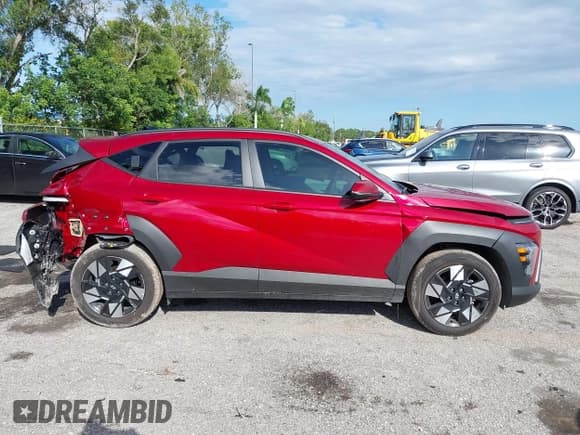 ✅ 2025 Hyundai Kona SEL • VIN: KM8HB3AB0SU315743 • Lot: 43362761. Listed on IAAI with 4,068 mi. Free auction sales archive from the USA and detailed vehicle history report at DreamBid. Image 14.
