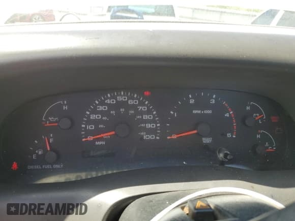 ✅ 2002 Ford F-350 • VIN: 1FDSF35F52EB01591 • Lot: 48350595. Listed on Copart with 233,914 mi. Free auction sales archive from the USA and detailed vehicle history report at DreamBid. Image 9.