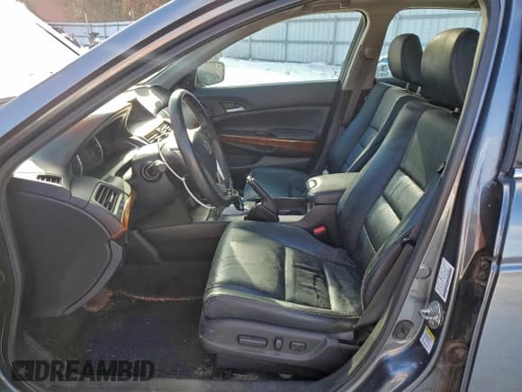 ✅ 2011 Honda Accord EX-L • VIN: 1HGCP3F80BA020528 • Lot: 96512355. Wystawiony na Copart z przebiegiem 186 503 mil. Bezpłatny archiwum sprzedaży aukcyjnych z USA i szczegółowy raport historii pojazdu na DreamBid. Zdjęcie 7.