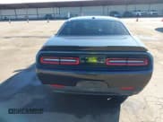 ✅ 2018 Dodge Challenger SXT Plus • VIN: 2C3CDZAG5JH123876 • Lot: 43400002. Wystawiony na IAAI z przebiegiem 168 947 mil. Bezpłatny archiwum sprzedaży aukcyjnych z USA i szczegółowy raport historii pojazdu na DreamBid. Zdjęcie 17.