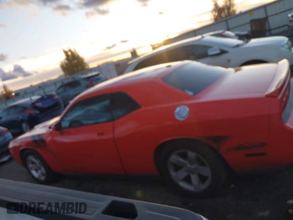 ✅ 2009 Dodge Challenger R/T • VIN: 2B3LJ54T29H558261 • Lot: 43633691. Wystawiony na IAAI z przebiegiem 159 008 mil. Bezpłatny archiwum sprzedaży aukcyjnych z USA i szczegółowy raport historii pojazdu na DreamBid. Zdjęcie 14.