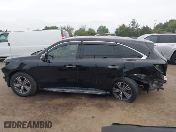 ✅ 2018 Acura MDX • VIN: 5J8YD4H36JL009865 • Lot: 42896943. Wystawiony na IAAI z przebiegiem 36 475 mil. Bezpłatny archiwum sprzedaży aukcyjnych z USA i szczegółowy raport historii pojazdu na DreamBid. Zdjęcie 15.