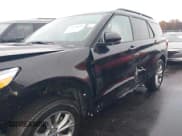 ✅ 2023 Ford Explorer XLT • VIN: 1FMSK8DH0PGB87612 • Lot: 43670434. Wystawiony na IAAI z przebiegiem 28 447 mil. Bezpłatny archiwum sprzedaży aukcyjnych z USA i szczegółowy raport historii pojazdu na DreamBid. Zdjęcie 18.