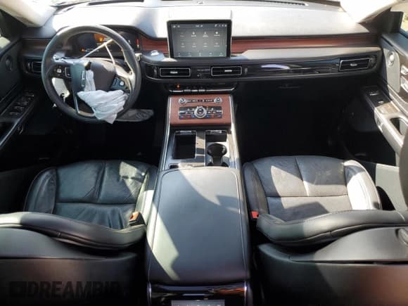 ✅ 2022 Lincoln Aviator Reserve • VIN: 5LM5J7XC0NGL02679 • Lot: 71310015. Wystawiony na Copart z przebiegiem 53 467 mil. Bezpłatny archiwum sprzedaży aukcyjnych z USA i szczegółowy raport historii pojazdu na DreamBid. Zdjęcie 8.