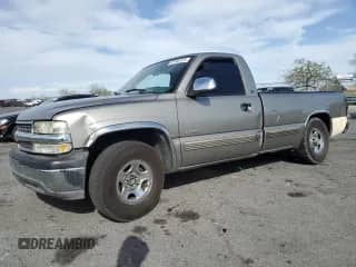 2002 Chevrolet Silverado 1500 LS with VIN 1GCEC14VX2Z318103, listed as a Copart auction lot 57450125 with 145,917 mi miles and Salvage title. Bid and sale history available at DreamBid. Image 1.