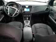 ✅ 2013 Chrysler 200 Touring • VIN: 1C3CCBBB2DN513150 • Lot: 93096295. Listed on Copart with 144,836 mi. Free auction sales archive from the USA and detailed vehicle history report at DreamBid. Image 8.