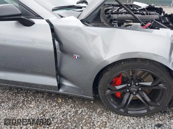 ✅ 2023 Chevrolet Camaro LT1 • VIN: 1G1FF1R77P0132786 • Lot: 41864537. Listed on IAAI with 4,643 mi. Free auction sales archive from the USA and detailed vehicle history report at DreamBid. Image 18.
