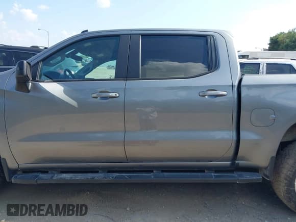 ✅ 2020 Chevrolet Silverado 1500 RST • VIN: 3GCUYEET0LG419931 • Lot: 42965947. Wystawiony na IAAI z przebiegiem 104 149 mil. Bezpłatny archiwum sprzedaży aukcyjnych z USA i szczegółowy raport historii pojazdu na DreamBid. Zdjęcie 15.