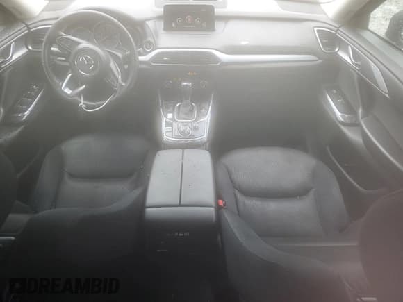 ✅ 2018 Mazda CX-9 Sport • VIN: JM3TCABY8J0214322 • Lot: 58688655. Wystawiony na Copart z przebiegiem 102 731 mil. Bezpłatny archiwum sprzedaży aukcyjnych z USA i szczegółowy raport historii pojazdu na DreamBid. Zdjęcie 8.