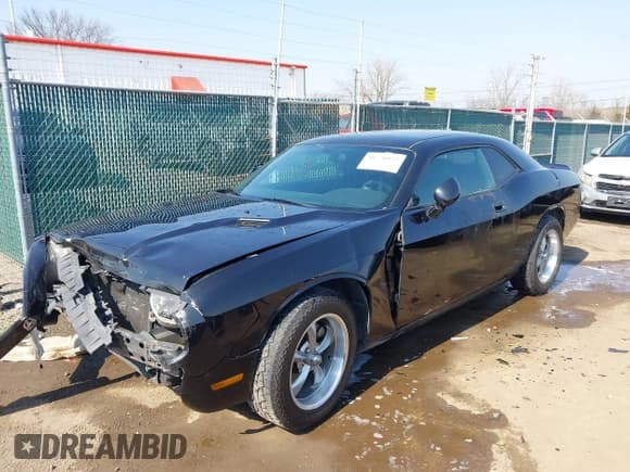 ✅ 2010 Dodge Challenger SE • VIN: 2B3CJ4DV8AH160651 • Lot: 41776925. Wystawiony na IAAI z przebiegiem 177 120 mil. Bezpłatny archiwum sprzedaży aukcyjnych z USA i szczegółowy raport historii pojazdu na DreamBid. Zdjęcie 17.