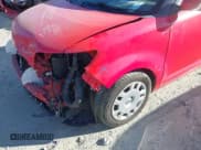 ✅ 2014 Scion xB • VIN: JTLZE4FE7EJ050547 • Lot: 43672951. Wystawiony na IAAI z przebiegiem 64 091 mil. Bezpłatny archiwum sprzedaży aukcyjnych z USA i szczegółowy raport historii pojazdu na DreamBid. Zdjęcie 17.