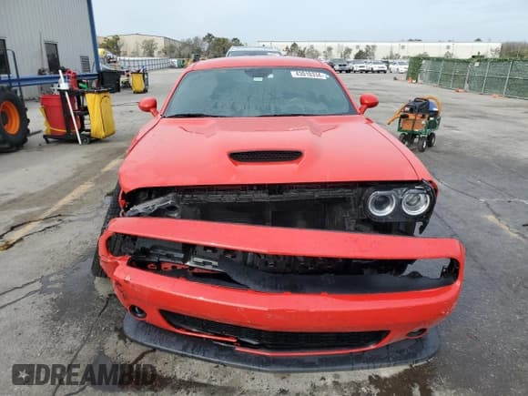 ✅ 2020 Dodge Challenger R/T • VIN: 2C3CDZBT8LH124700 • Lot: 43010334. Wystawiony na Copart z przebiegiem 37 399 mil. Bezpłatny archiwum sprzedaży aukcyjnych z USA i szczegółowy raport historii pojazdu na DreamBid. Zdjęcie 5.