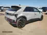 2023 Hyundai Ioniq 5 SEL z VIN KM8KNDAF2PU227984, wystawiony jako Copart lot #67278243 z przebiegiem 34 mil mil oraz . Historia ofert i sprzedaży dostępna na DreamBid. Obrazek 3.