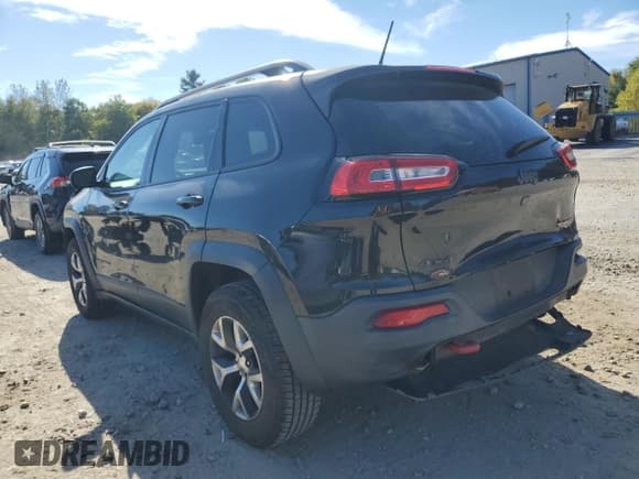 ✅ 2014 Jeep Cherokee Trailhawk • VIN: 1C4PJMBS3EW280843 • Lot: 82603235. Wystawiony na Copart z przebiegiem 159 227 mil. Bezpłatny archiwum sprzedaży aukcyjnych z USA i szczegółowy raport historii pojazdu na DreamBid. Zdjęcie 2.