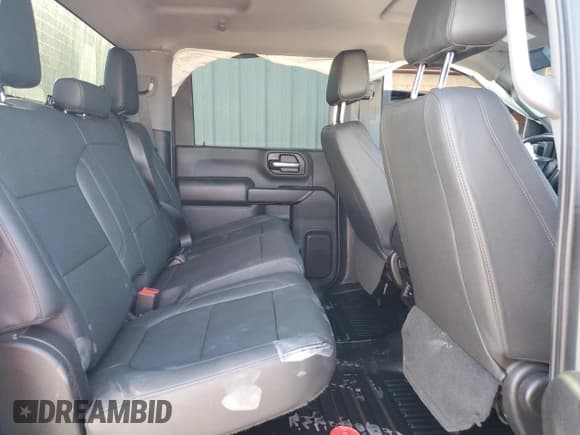 ✅ 2023 GMC Sierra 2500HD Pro • VIN: 1GT49LE76PF174578 • Lot: 42970055. Wystawiony na Copart z przebiegiem 36 365 mil. Bezpłatny archiwum sprzedaży aukcyjnych z USA i szczegółowy raport historii pojazdu na DreamBid. Zdjęcie 10.