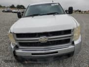 ✅ 2007 Chevrolet Silverado 1500 • VIN: 1GBHC39657E597358 • Lot: 52408105. Wystawiony na Copart z przebiegiem 379 668 mil. Bezpłatny archiwum sprzedaży aukcyjnych z USA i szczegółowy raport historii pojazdu na DreamBid. Zdjęcie 5.