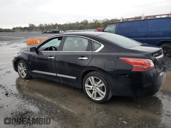 ✅ 2013 Nissan Altima SL • VIN: 1N4BL3AP8DN412243 • Lot: 85553885. Listed on Copart with 220,064 mi. Free auction sales archive from the USA and detailed vehicle history report at DreamBid. Image 2.