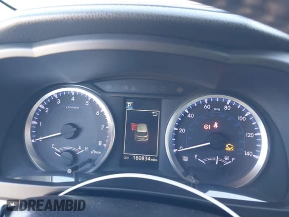 ✅ 2017 Toyota Highlander LE • VIN: 5TDZZRFH8HS190721 • Lot: 43401271. Wystawiony na IAAI z przebiegiem 160 834 mil. Bezpłatny archiwum sprzedaży aukcyjnych z USA i szczegółowy raport historii pojazdu na DreamBid. Zdjęcie 7.