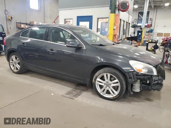 ✅ 2012 Volvo S60 T5 • VIN: YV1622FS2C2129451 • Lot: 92358725. Wystawiony na Copart z przebiegiem 116 601 mil. Bezpłatny archiwum sprzedaży aukcyjnych z USA i szczegółowy raport historii pojazdu na DreamBid. Zdjęcie 4.