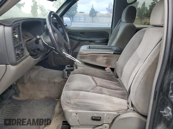 ✅ 2003 Chevrolet Suburban LS • VIN: 3GNEC16T43G296118 • Лот: 54633345. Опубликован ранее на Copart с пробегом 143 091 миль. Бесплатный доступ к архиву аукционных продаж из США и подробный отчёт об истории автомобиля на DreamBid. Изображение 7.