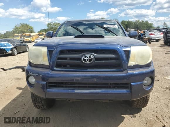 ✅ 2005 Toyota Tacoma • VIN: 5TEMU52N55Z093231 • Lot: 70532845. Listed on Copart with 181,444 mi. Free auction sales archive from the USA and detailed vehicle history report at DreamBid. Image 5.
