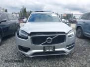 ✅ 2016 Volvo XC90 T8 Momentum • VIN: YV4BC0PK9G1064482 • Lot: 41917501. Wystawiony na IAAI z przebiegiem 72 328 mil. Bezpłatny archiwum sprzedaży aukcyjnych z USA i szczegółowy raport historii pojazdu na DreamBid. Zdjęcie 12.