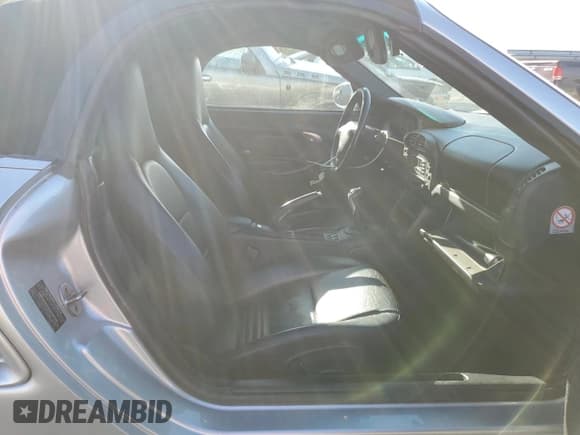 ✅ 2003 Porsche Boxster • VIN: WP0CA29813U623705 • Lot: 72622184. Wystawiony na Copart z przebiegiem 125 023 mil. Bezpłatny archiwum sprzedaży aukcyjnych z USA i szczegółowy raport historii pojazdu na DreamBid. Zdjęcie 10.