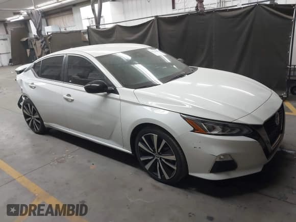 ✅ 2021 Nissan Altima SR • VIN: 1N4BL4CV4MN413391 • Lot: 43326355. Wystawiony na IAAI z przebiegiem 80 373 mil. Bezpłatny archiwum sprzedaży aukcyjnych z USA i szczegółowy raport historii pojazdu na DreamBid. Zdjęcie 13.