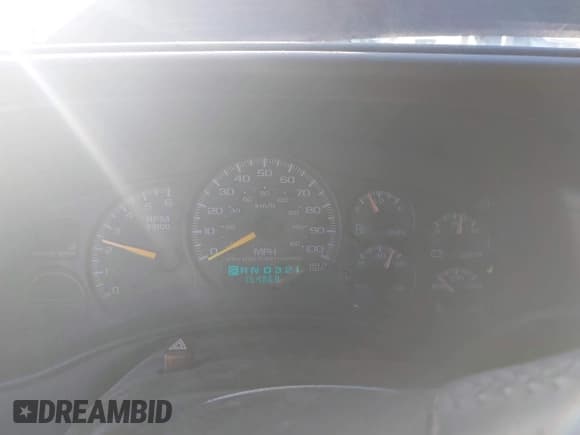 ✅ 1999 Chevrolet Silverado 1500 LS • VIN: 2GCEK19V0X1106323 • Lot: 43674068. Listed on IAAI with 154,869 mi. Free auction sales archive from the USA and detailed vehicle history report at DreamBid. Image 7.