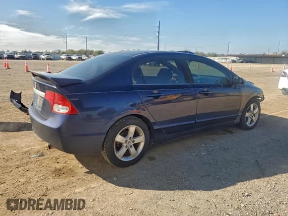 ✅ 2010 Honda Civic EX • VIN: 19XFA1F87AE055600 • Лот: 95287065. Опубликован ранее на Copart с пробегом 178 678 миль. Бесплатный доступ к архиву аукционных продаж из США и подробный отчёт об истории автомобиля на DreamBid. Изображение 3.