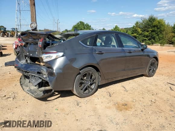 ✅ 2019 Ford Fusion SE • VIN: 3FA6P0HD7KR280375 • Lot: 80432465. Wystawiony na Copart z przebiegiem 99 729 mil. Bezpłatny archiwum sprzedaży aukcyjnych z USA i szczegółowy raport historii pojazdu na DreamBid. Zdjęcie 3.