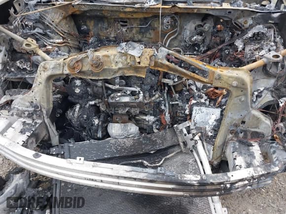 ✅ 2022 Chrysler Pacifica Touring L • VIN: 2C4RC1BG6NR198479 • Лот: 41164235. Опубликован ранее на IAAI с пробегом Не указан. Бесплатный доступ к архиву аукционных продаж из США и подробный отчёт об истории автомобиля на DreamBid. Изображение 11.