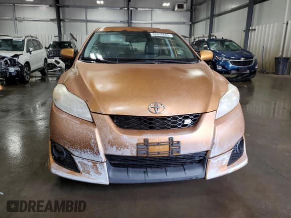 ✅ 2009 Toyota Matrix S • VIN: 2T1KE40E89C020769 • Lot: 62018885. Wystawiony na Copart z przebiegiem 238 462 mil. Bezpłatny archiwum sprzedaży aukcyjnych z USA i szczegółowy raport historii pojazdu na DreamBid. Zdjęcie 5.