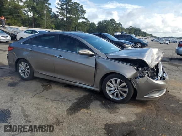 ✅ 2014 Hyundai Sonata Limited • VIN: 5NPEC4AC7EH895705 • Lot: 85545185. Listed on Copart with 82,427 mi. Free auction sales archive from the USA and detailed vehicle history report at DreamBid. Image 4.