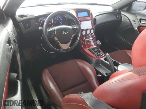 ✅ 2013 Hyundai Genesis Coupe R-Spec • VIN: KMHHU6KJ4DU086486 • Lot: 42646415. Wystawiony na Copart z przebiegiem 91 288 mil. Bezpłatny archiwum sprzedaży aukcyjnych z USA i szczegółowy raport historii pojazdu na DreamBid. Zdjęcie 8.