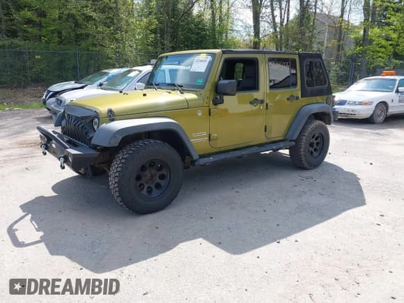 ✅ 2010 Jeep Wrangler Unlimited Sport • VIN: 1J4BA3H10AL202092 • Лот: 42246026. Опубликован ранее на IAAI с пробегом 138 309 миль. Бесплатный доступ к архиву аукционных продаж из США и подробный отчёт об истории автомобиля на DreamBid. Изображение 2.