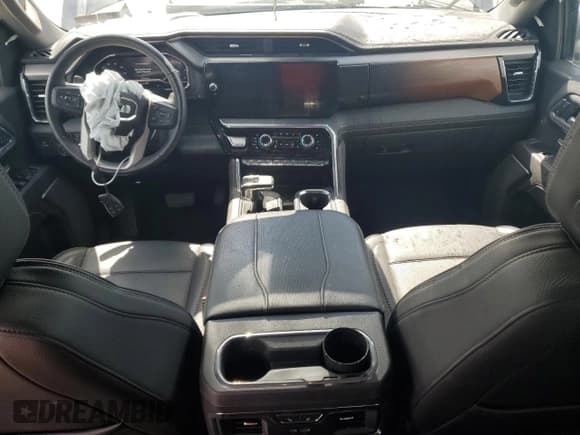 ✅ 2025 GMC Sierra 1500 Denali • VIN: 3GTUUGEL8SG152608 • Лот: 58236345. Опубликован ранее на Copart с пробегом 3 400 миль. Бесплатный доступ к архиву аукционных продаж из США и подробный отчёт об истории автомобиля на DreamBid. Изображение 8.