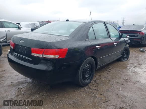 ✅ 2008 Hyundai Sonata GLS • VIN: 5NPET46C28H360892 • Лот: 41219450. Опубликован ранее на IAAI с пробегом 210 409 миль. Бесплатный доступ к архиву аукционных продаж из США и подробный отчёт об истории автомобиля на DreamBid. Изображение 4.