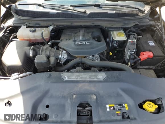 ✅ 2022 Jeep Grand Wagoneer Series II • VIN: 1C4SJVFJ5NS194152 • Lot: 64996304. Wystawiony na Copart z przebiegiem Nie podano. Bezpłatny archiwum sprzedaży aukcyjnych z USA i szczegółowy raport historii pojazdu na DreamBid. Zdjęcie 13.