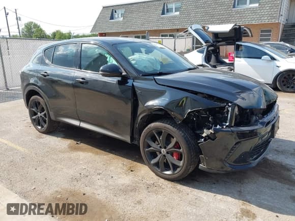 ✅ 2023 Dodge Hornet GT Plus • VIN: ZACNDFBNXP3A05188 • Lot: 42917068. Listed on IAAI with 32,776 mi. Free auction sales archive from the USA and detailed vehicle history report at DreamBid. Image 1.