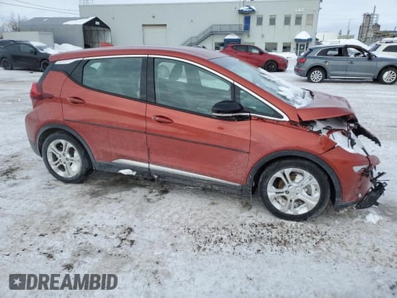 ✅ 2020 Chevrolet Bolt EV LT • VIN: 1G1FY6S09L4103006 • Lot: 45754645. Wystawiony na Copart z przebiegiem 35 626 mil. Bezpłatny archiwum sprzedaży aukcyjnych z USA i szczegółowy raport historii pojazdu na DreamBid. Zdjęcie 4.