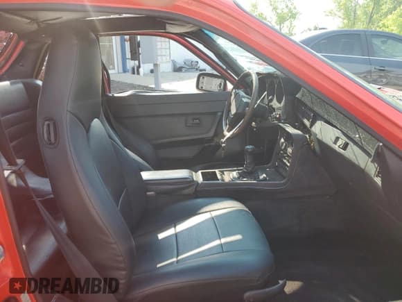 ✅ 1983 Porsche 944 • VIN: WP0AA0941DN460204 • Lot: 59137025. Listed on Copart with 62,474 mi. Free auction sales archive from the USA and detailed vehicle history report at DreamBid. Image 7.