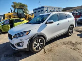 ✅ 2017 Kia Sorento EX • VIN: 5XYPHDA5XHG204397 • Lot: 81920225. Listed on Copart with 205,845 mi. Free auction sales archive from the USA and detailed vehicle history report at DreamBid. Image 1.