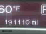 2013 Dodge Dart SXT z VIN 1C3CDFBA6DD344784, wystawiony jako IAAI lot #43405156 z przebiegiem 191 110 mil mil oraz . Historia ofert i sprzedaży dostępna na DreamBid. Obrazek 7.