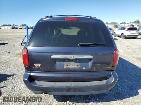 ✅ 2007 Chrysler Town & Country Touring • VIN: 2A4GP54L37R134362 • Lot: 85849135. Listed on Copart with 198,874 mi. Free auction sales archive from the USA and detailed vehicle history report at DreamBid. Image 6.