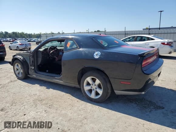 ✅ 2014 Dodge Challenger Rallye Redline • VIN: 2C3CDYAG0EH173553 • Lot: 67949444. Wystawiony na Copart z przebiegiem 199 115 mil. Bezpłatny archiwum sprzedaży aukcyjnych z USA i szczegółowy raport historii pojazdu na DreamBid. Zdjęcie 2.